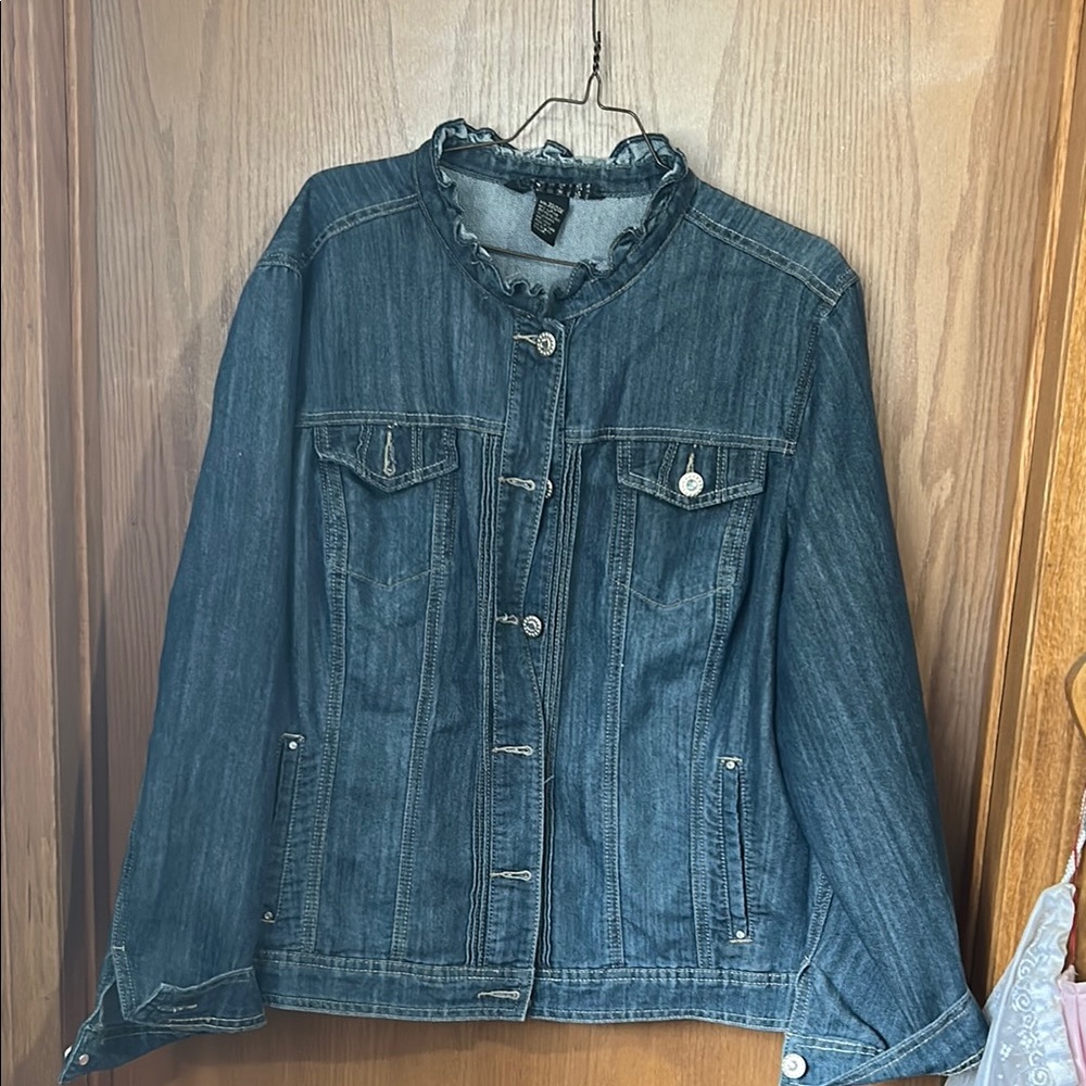 Baccini Blue Jean Jacket Classic Design Relaxed Fit